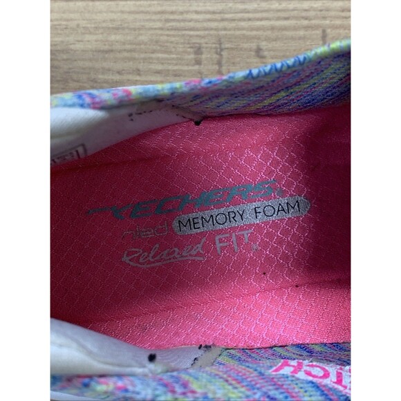 Skechers Women D'Lux Walker Rainbow Sky 149367 Multi Color Slip-On Sneakers 11 - Picture 14 of 15